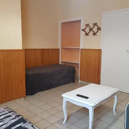 Appartement La Bourboule, 3 Pieces, 4 Personnes - Fr-1-667-22 Apartmán *
