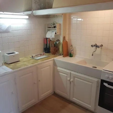 Appartement La Bourboule, 3 Pieces, 4 Personnes - Fr-1-667-22 Apartmán *